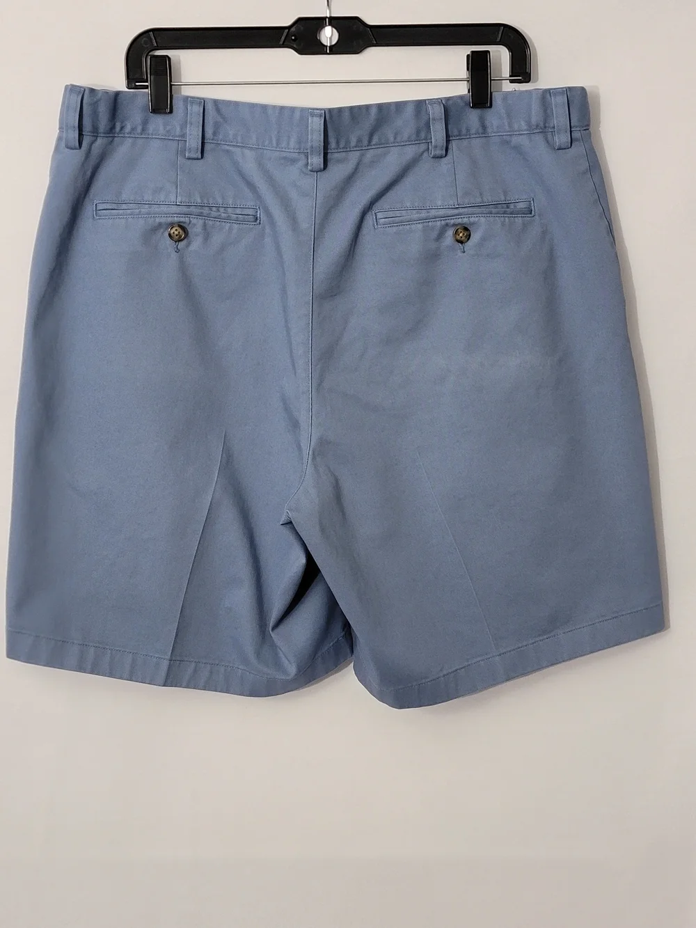 L.L. Bean Comfort Waist Men's Flat-Front Shorts Size 37 - Picture 5 of 9